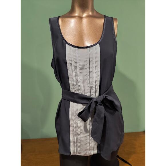 Banana Republic Gray Pintucked Tank Tunic - Size S NWT - Picture 2 of 7